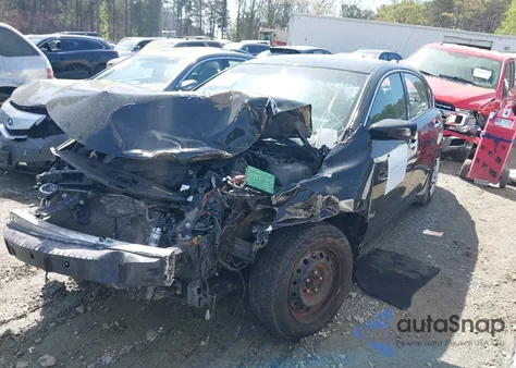 2015 Nissan Altima 2.5/2.5 S/2.5 Sl/2.5 Sv z USA, uszkodzony, nr VIN 1N4AL3AP2FN316557